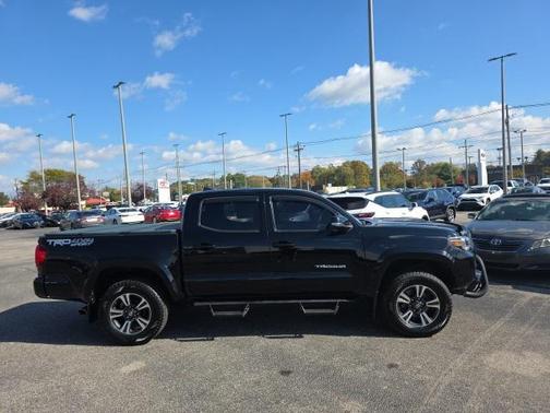 2018 Toyota Tacoma TRD Sport