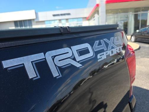 2018 Toyota Tacoma TRD Sport