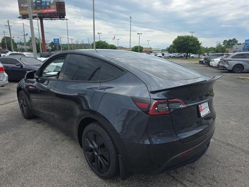 2024 Tesla Model Y Long Range Dual Motor All-Wheel Drive