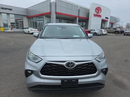 2024 Toyota Highlander LE