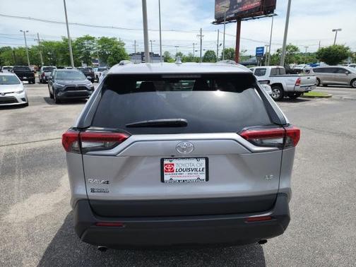 2020 Toyota RAV4 LE