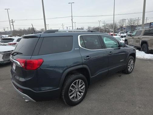 2019 GMC Acadia SLE-2