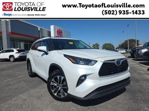 2022 Toyota Highlander Hybrid XLE