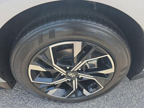 Aero Silver 2025 Hyundai SONATA SEL