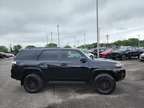 2023 Toyota 4Runner TRD Off Road