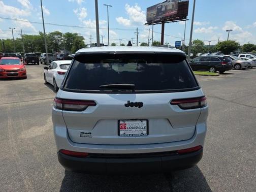 2023 Jeep Grand Cherokee L Altitude
