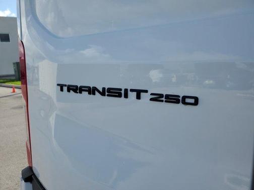 2026 Ford Transit-250 