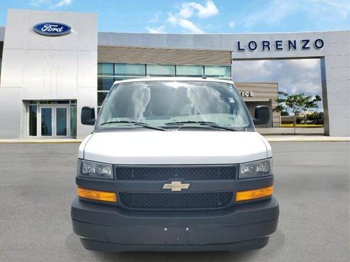2022 Chevrolet Express 3500 LS