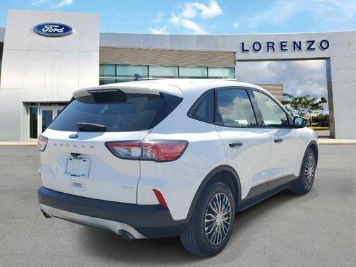 Oxford White 2020 Ford Escape S