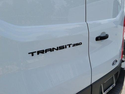 2026 Ford Transit-250 148 WB Medium Roof Cargo