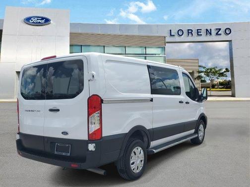 2022 Ford Transit-250 Base