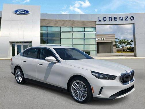 2024 BMW 530 i