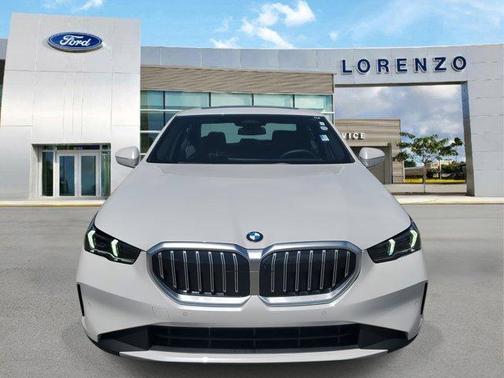 2024 BMW 530 i