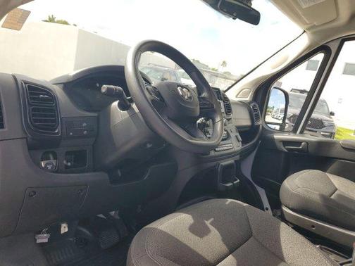 2023 RAM ProMaster 2500 Base
