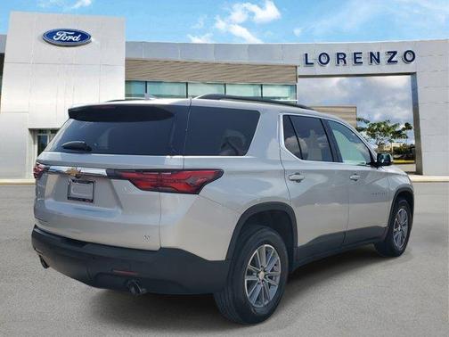 2022 Chevrolet Traverse LT Leather