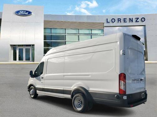 2026 Ford Transit-350 