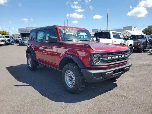2025 Ford Bronco Base
