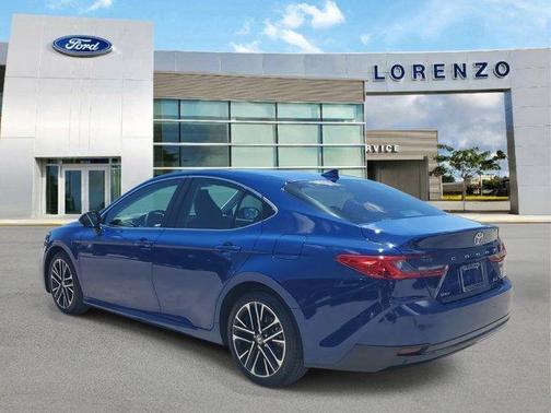 2025 Toyota Camry XLE
