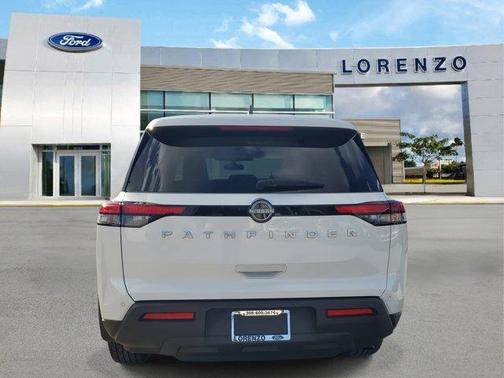 2024 Nissan Pathfinder S