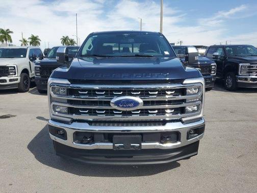 2025 Ford F-350 Lariat Super Duty