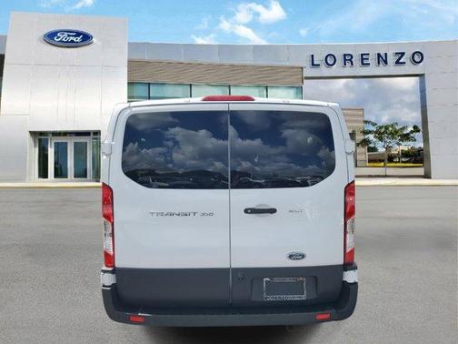 2022 Ford Transit-350 XLT