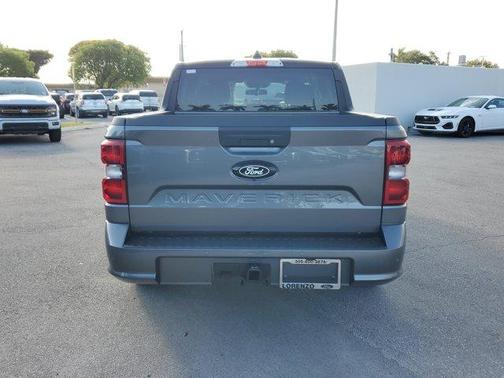 2025 Ford Maverick Lobo Standard