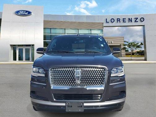 2022 Lincoln Navigator L Standard