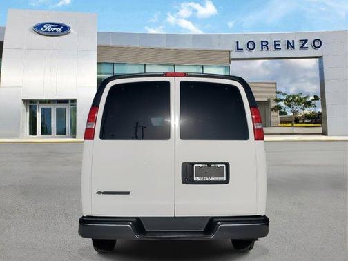 2020 Chevrolet Express 3500 LT
