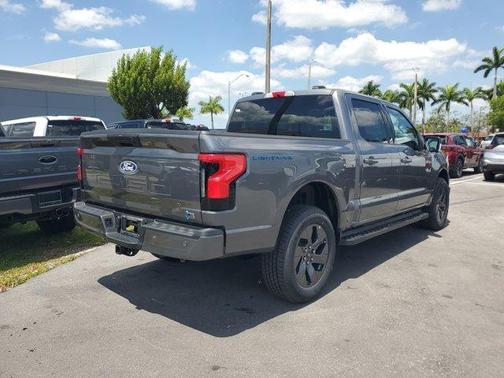 2025 Ford F-150 Lightning Flash