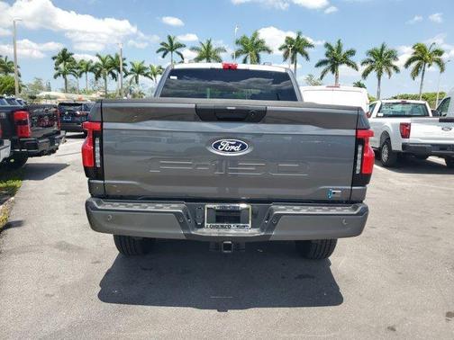 2025 Ford F-150 Lightning Flash