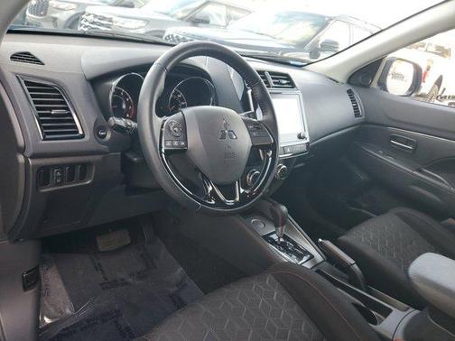 2022 Mitsubishi Outlander Sport LE