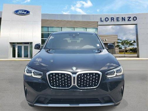 2024 BMW X4 xDrive30i