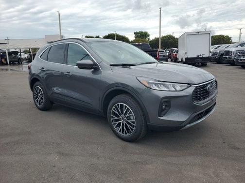 2025 Ford Escape PHEV