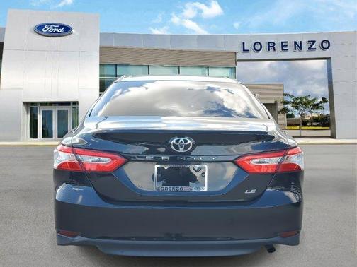 2018 Toyota Camry LE