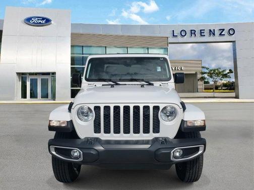 2023 Jeep Gladiator Sport