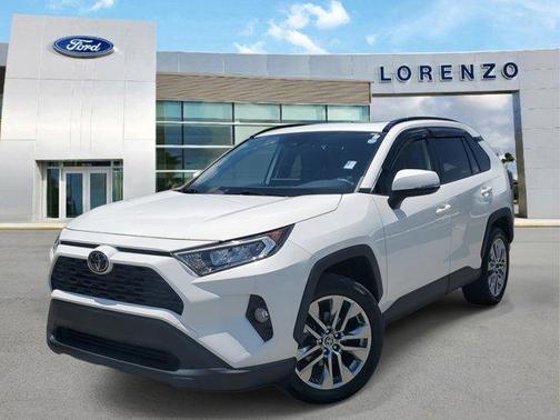 2020 Toyota RAV4 XLE Premium