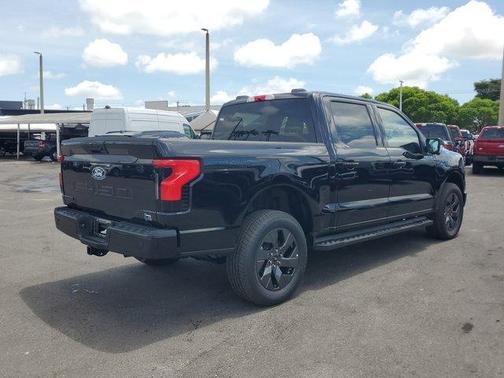 2025 Ford F-150 Lightning Flash