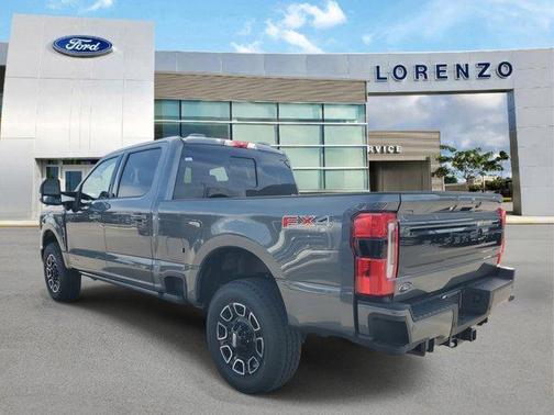 2026 Ford F-250 Platinum