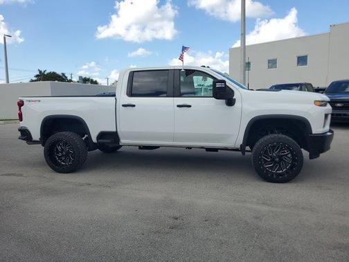 2023 Chevrolet Silverado 2500 Custom