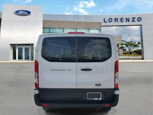 2023 Ford Transit-250