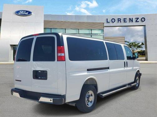 Summit White 2025 Chevrolet Express 3500 LT