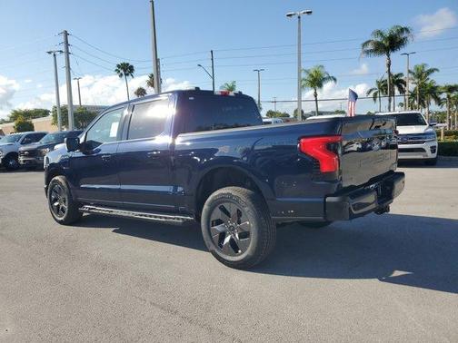2025 Ford F-150 Lightning Flash