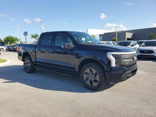 2025 Ford F-150 Lightning Flash