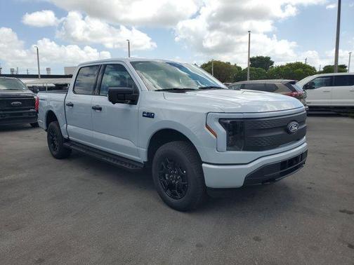 2025 Ford F-150 Lightning XLT