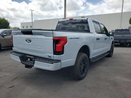 2025 Ford F-150 Lightning XLT