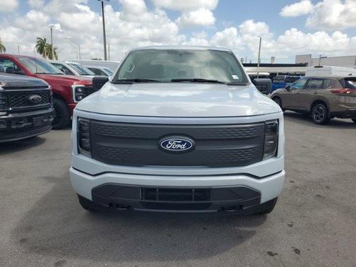 2025 Ford F-150 Lightning XLT