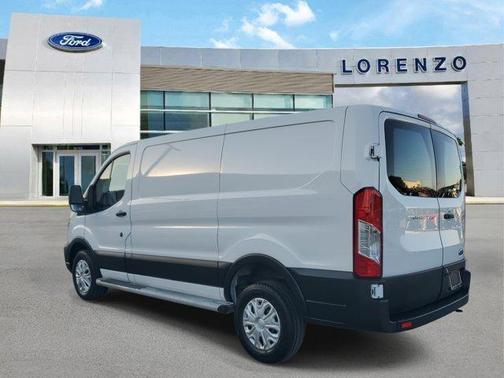2023 Ford Transit-250 