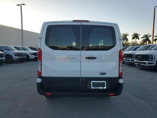 2023 Ford Transit-250 