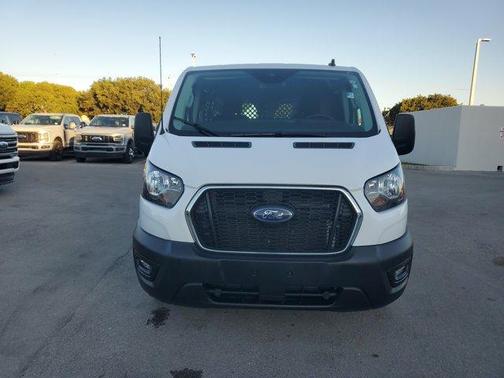2023 Ford Transit-250 
