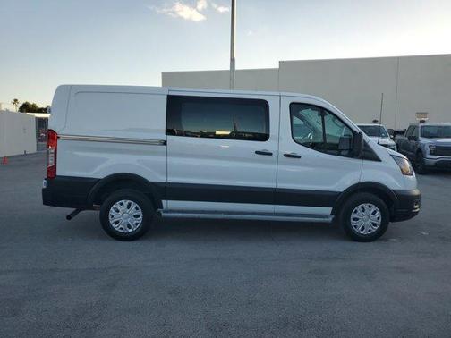 2023 Ford Transit-250 